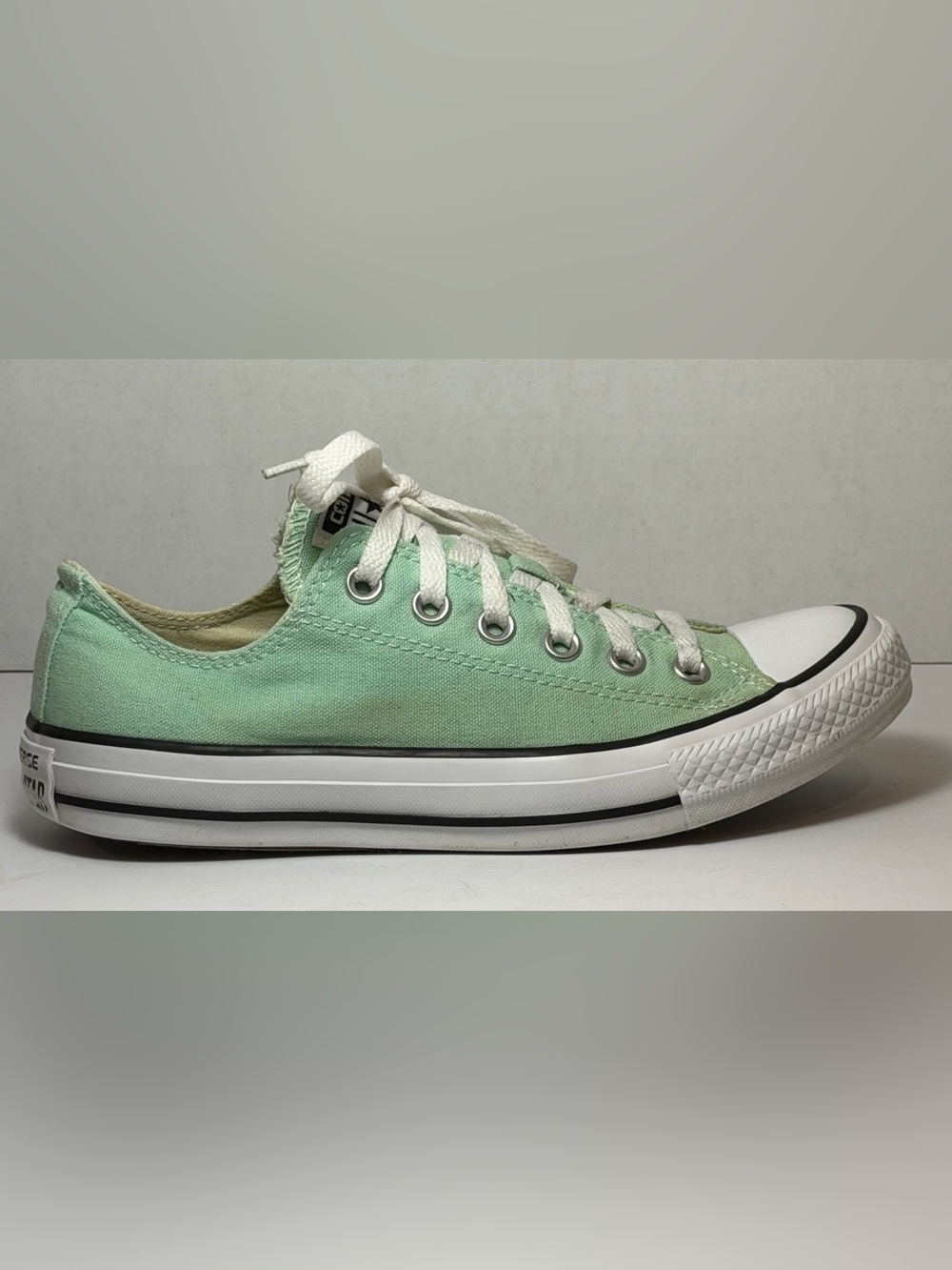 Converse Chuck Taylor All Star Low Top Mint Green – Men's 6 / Women's 8
